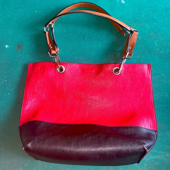 NWOT Red & Black Calvin Klein Tote Bag with Wristlet - Picture 2 of 15